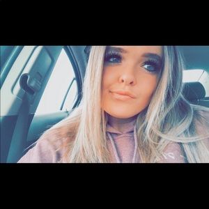 Meet your Posher, Michaela